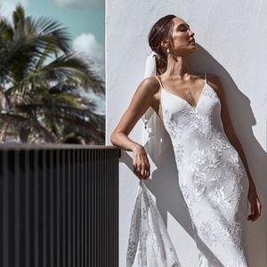 Grace Loves Lace Loyola *Altered*